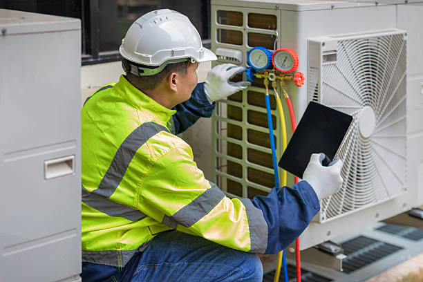Professional Hvac technician working in Huntsville, UT